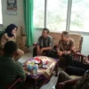 Dituding Buat Macet, Camat Rengasdengklok Minta Pedagang Pisang Angkat Kaki