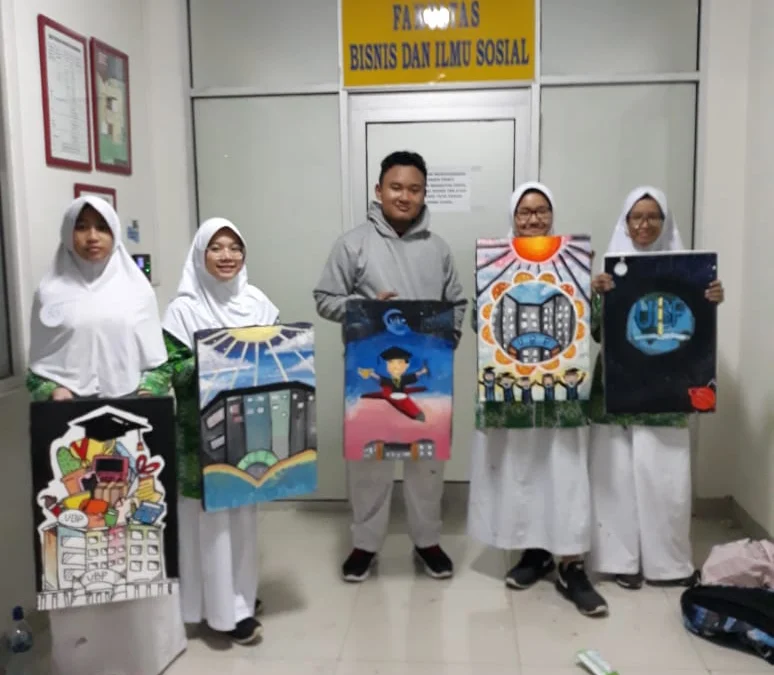 Siswa SMP Al-Azhar Juara II Lomba Melukis Tingkat Pelajar di UBP Karawang