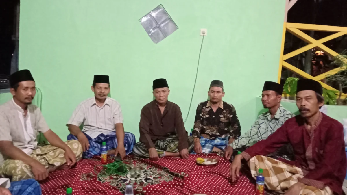 Uniknya Maulid Nabi Keliling di ‘Kampung Begal’ Cilamaya