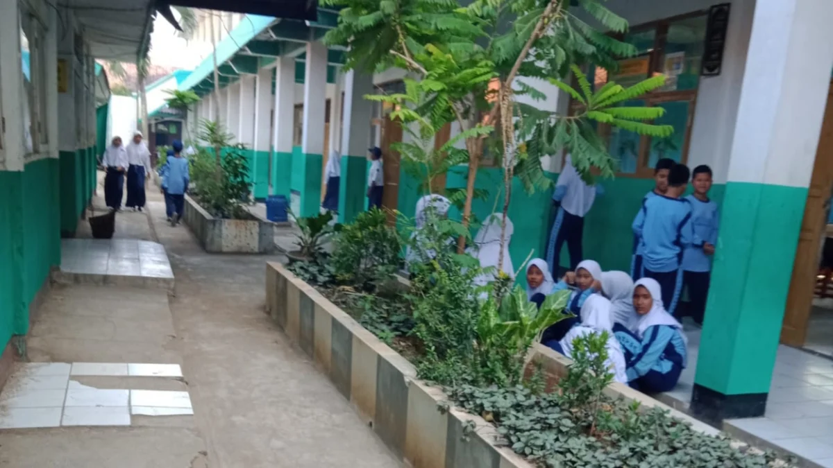 Listrik Jebol, SMPN 1 Lemahabang Batal Simulasi UNBK