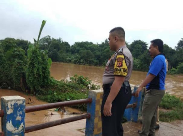 Jembatan Ciherang Waspada