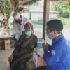 Desa Muara Bagikan 3.500 Masker Kain