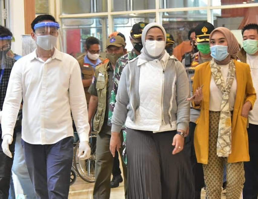 Karawang Was-Was Lonjakan Kasus Karawang Was-Was Lonjakan Kasus