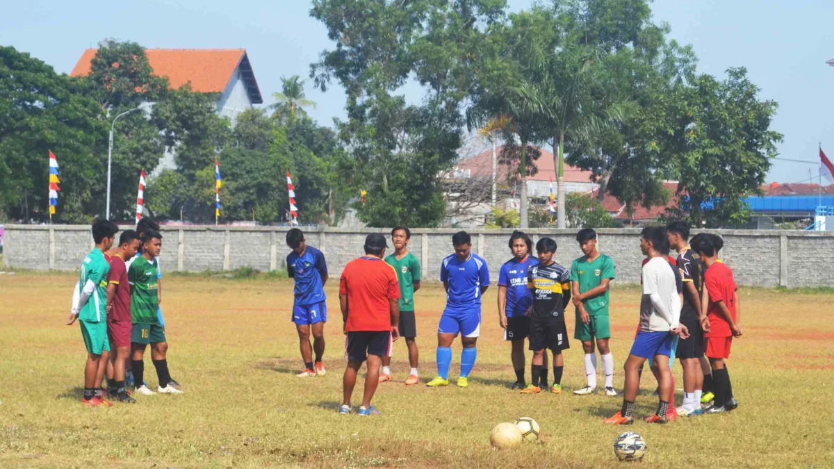 Siapkan Tim Tanpa Ada Manajemen