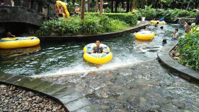 Waterboom Lippo Cikarang Banjir Promo