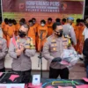 Polisi Ciduk Pemalsu STNK saat Asyik Patroli di Klari