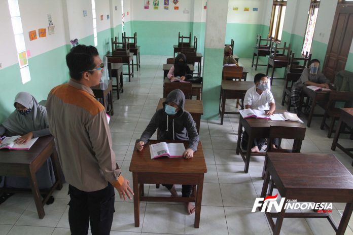 Nyontek KBM Tatap Muka ke Kota Bekasi