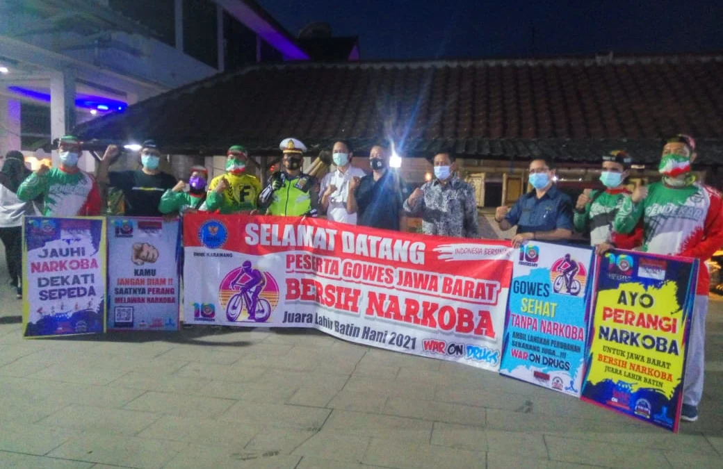 Dukungan Tim Gowes Jabar Bersinar