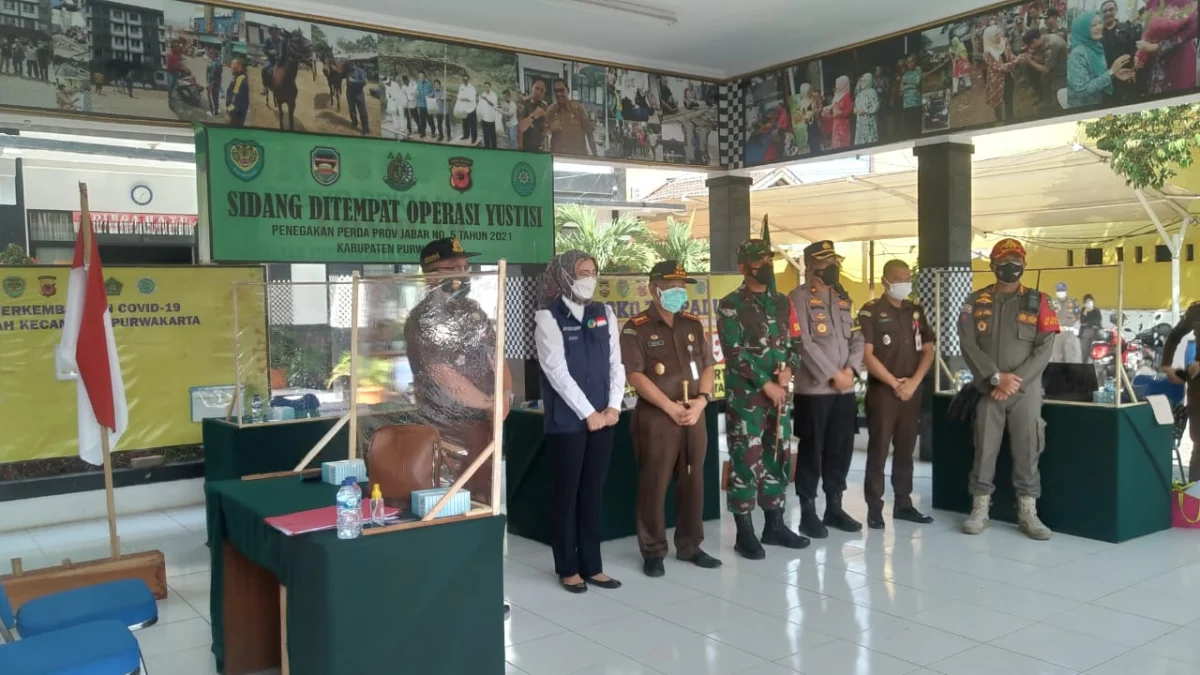 Langgar Prokes, 9 Orang Sidang di Tempat Langgar Prokes, 9 Orang Sidang di Tempat