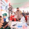 POLISI PRESISI LAWAN PANDEMI, 1.000 VAKSIN UNTUK KARAWANG BEBAS COVID-19