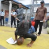 Haru Ibu Jemput sang Anak Tinggalkan Sel Tahanan