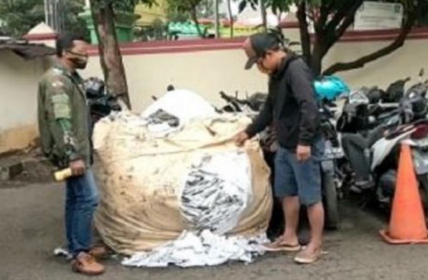 Diduga Ilegal, Polisi Selidiki Temuan Karung yang Berisi Ribuan Obat