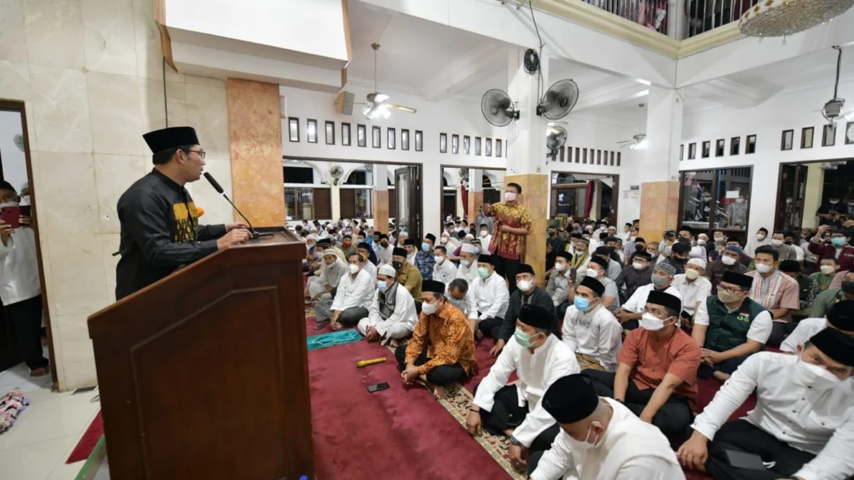 Ulama Lulusan English for Ulama Jadi Khatib Salat Tarawih Berjamaah di Depok