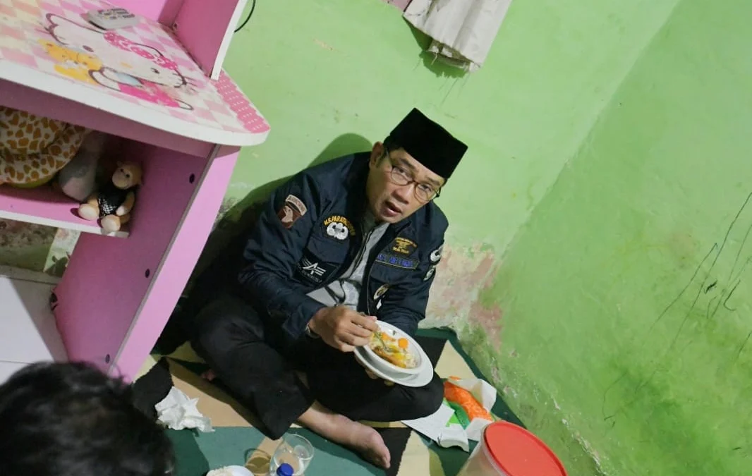 Sahur Bersama Keluarga Bi Mar, Ridwan Kamil: Silaturahmi Bawa Kebahagiaan