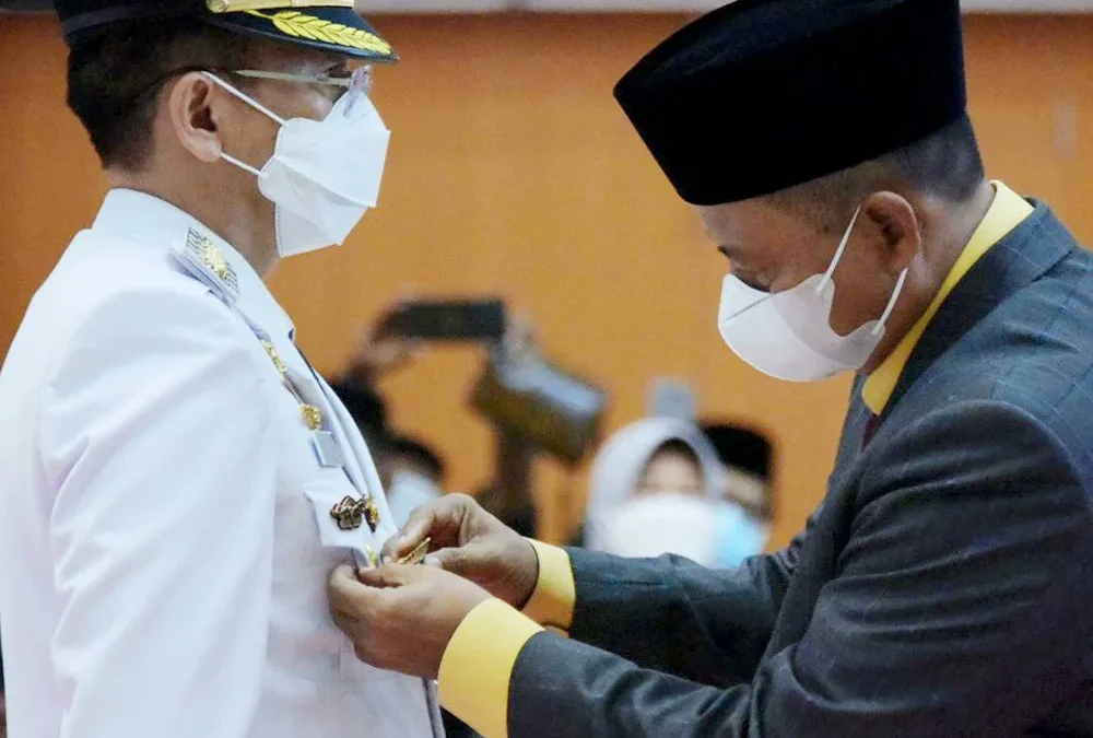 Uu Ruzhanul Ulum Lantik Dani Ramdan sebagai Penjabat Bupati Bekasi