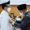 Uu Ruzhanul Ulum Lantik Dani Ramdan sebagai Penjabat Bupati Bekasi