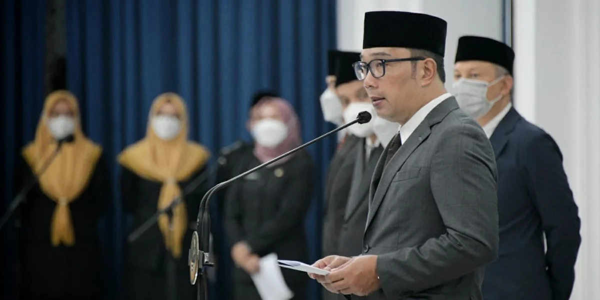 Hadiri Prosesi Wisuda Putrinya, Ridwan Kamil Haturkan Terima Kasih kepada Guru