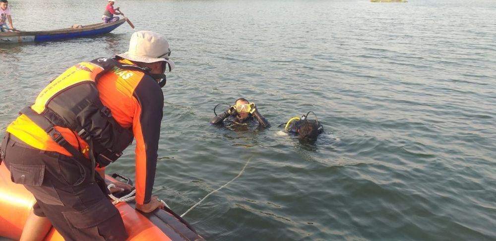 Tim SAR Temukan Nelayan Tenggelam di Waduk Cirata