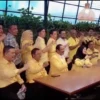 Pejabat Kok Asyik ‘Nge-Golkar’