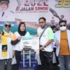 Tangis Guru SD Pecah Menangi<br>Hadiah Umrah Gratis