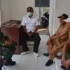 Tingkatkan Keamanan, TNI Komsos Bareng Masyarakat