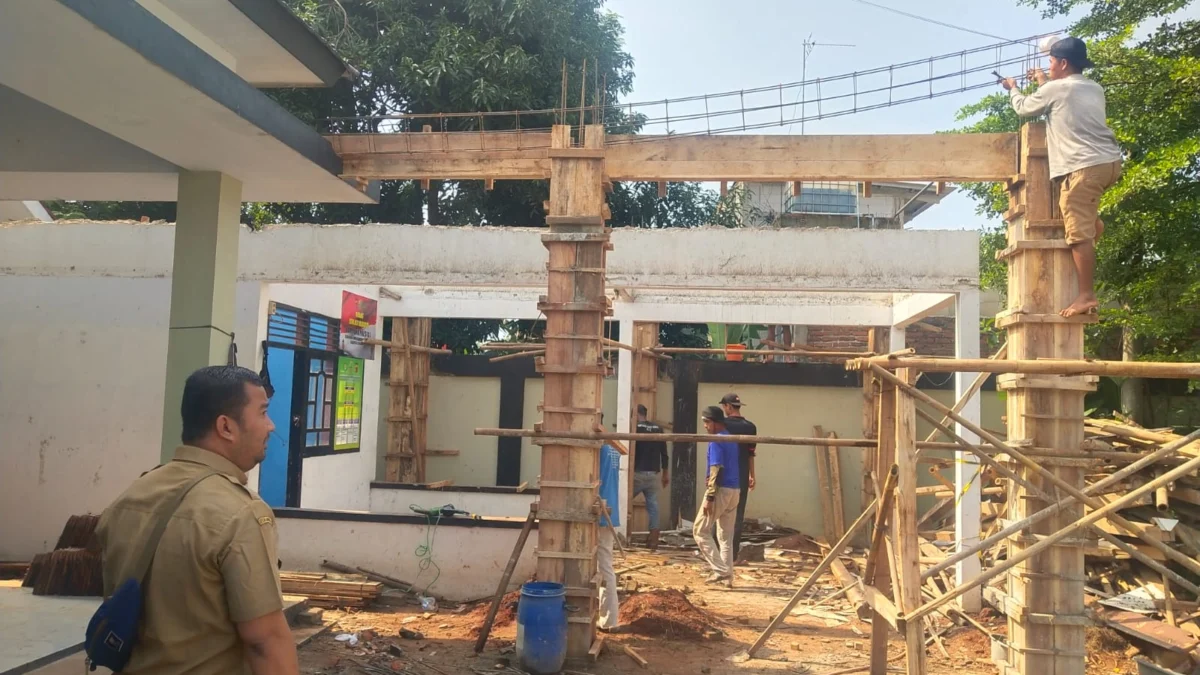 Maksimalkan Pelayanan, Pemdes Jomin Timur Renovasi Gedung