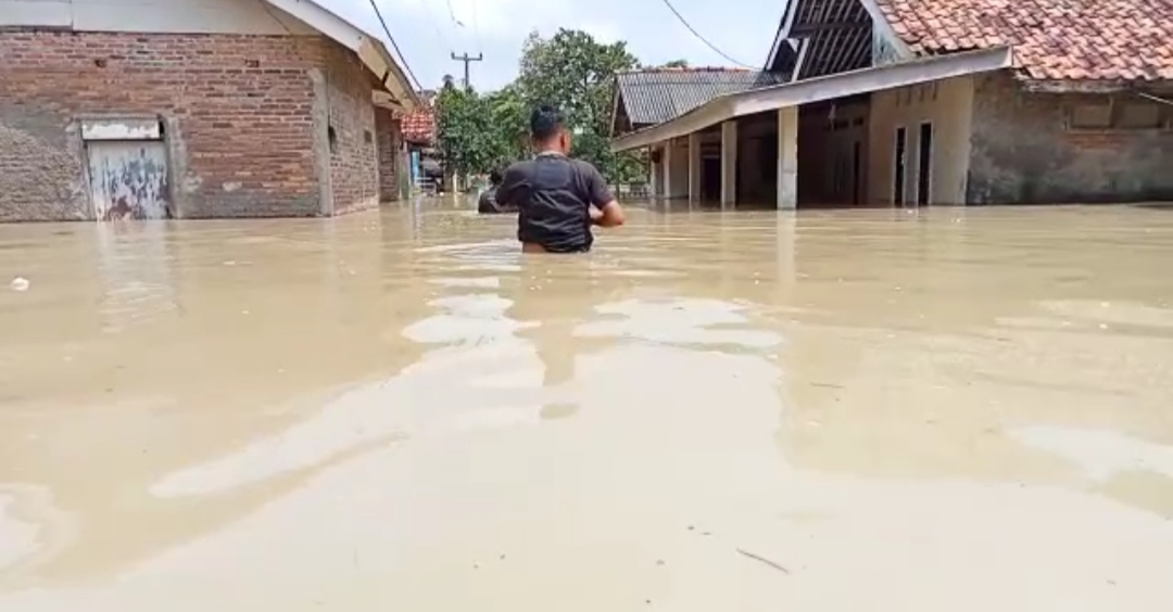 Permukaan tanah Desa Karangligar turun 2 meter