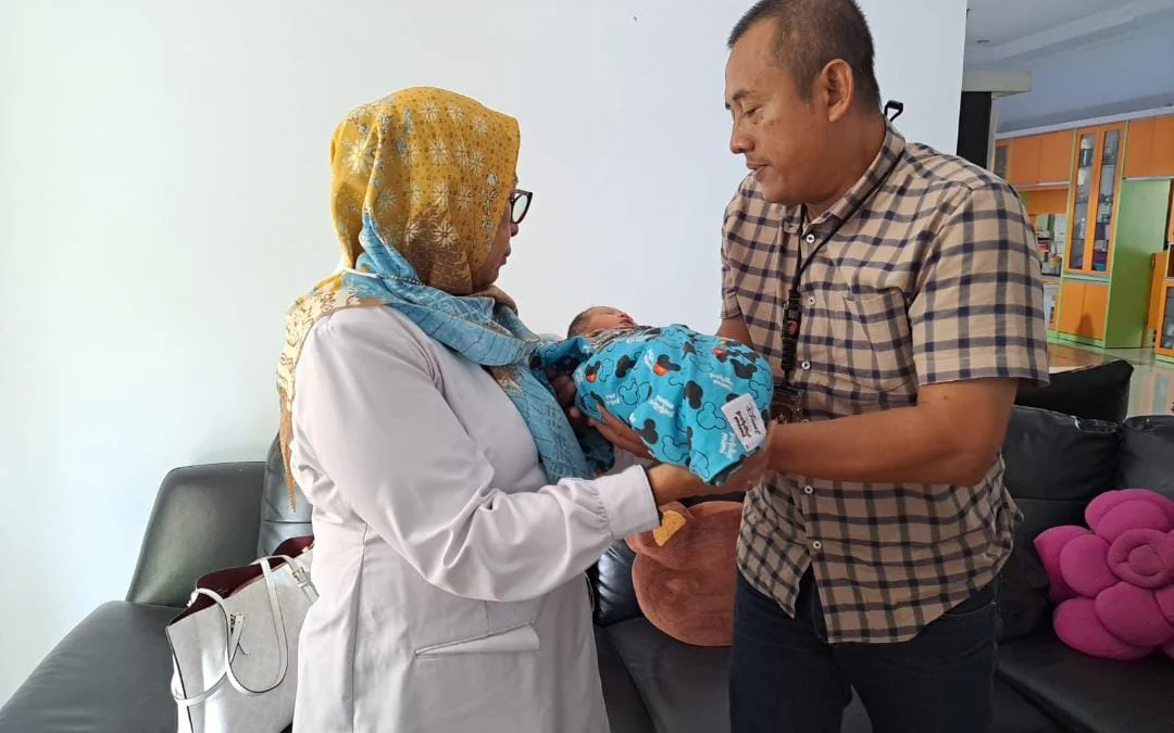 Polisi Buru Pembuang Bayi di Rumah Kosong