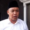 Tri Tendang Orang-Orang Lama