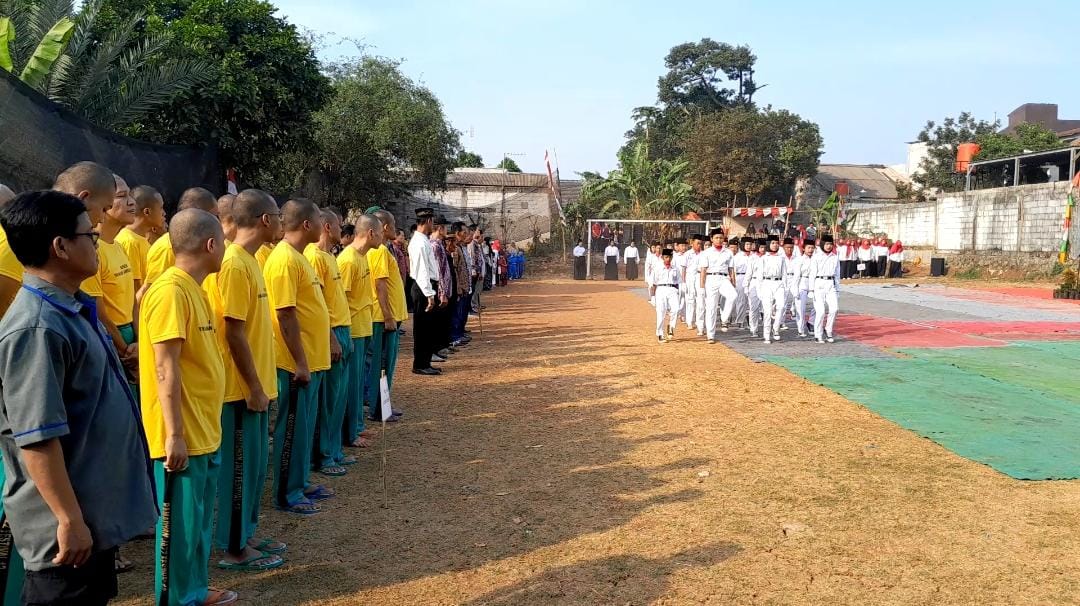 Menyatu dengan Warga 50 ODGJ dari Yayasan Jamrud Biru Ikut Upacara HUT ke-78 RI di Mustikasari