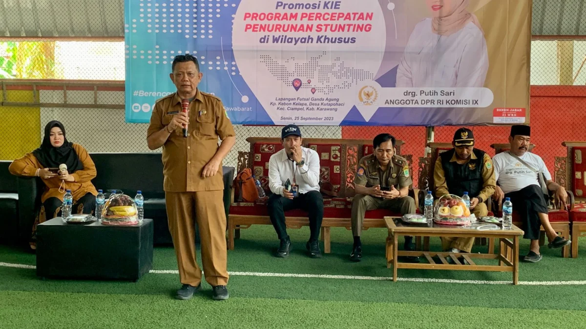 Gotong-Royong Perangi Stunting BKKBN, DPR-RI, dan DPPKB Karawang Kolaborasi