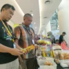 Akar Kelapa Bekasi Laris Manis di Pollux Mall, Kue Tradisional Abadi Sepanjang Masa