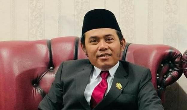 Ketua Komisi III DPRD Karawang, H. Endang Sodikin menyentil para pengembang yang belum memiliki Tempat Pemakaman Umum (TPU).