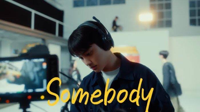 Lirik Terjemah Serta Makna Lagu Somebody Milik D.O EXO