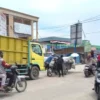 Aksi Pungli Supir Truk di Jalan Babelan Bikin Resah