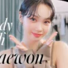 Mau Kulit Sehat dan Mulus? Simak Tips Perawatan Kulit ala Chaewon LE SSERAFIM (Youtube/WKorea)