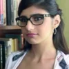 Playboy Pecat Mia Khalifa