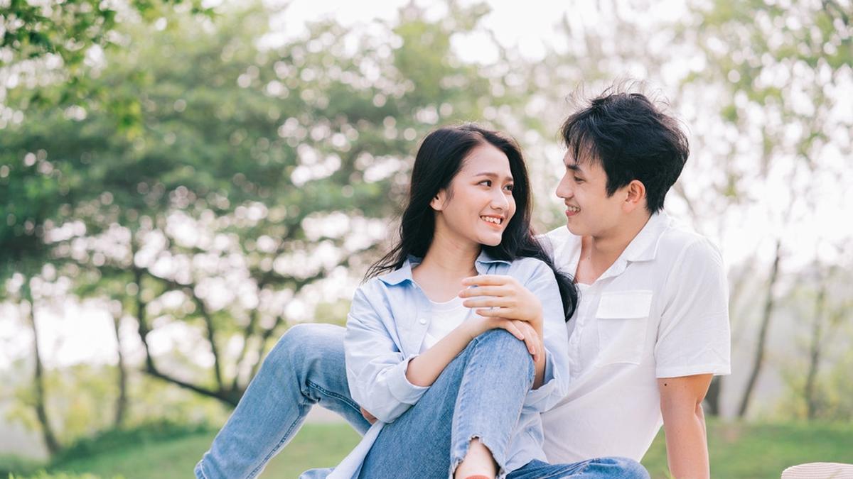 Biar Hubungan Dengan Pasangan Langgeng! Wajib Tahu 7 Cara Mengatasi Love Language Yang Berbeda!