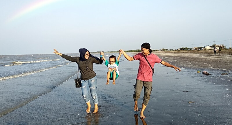 Pantai Tanjung Baru Karawang