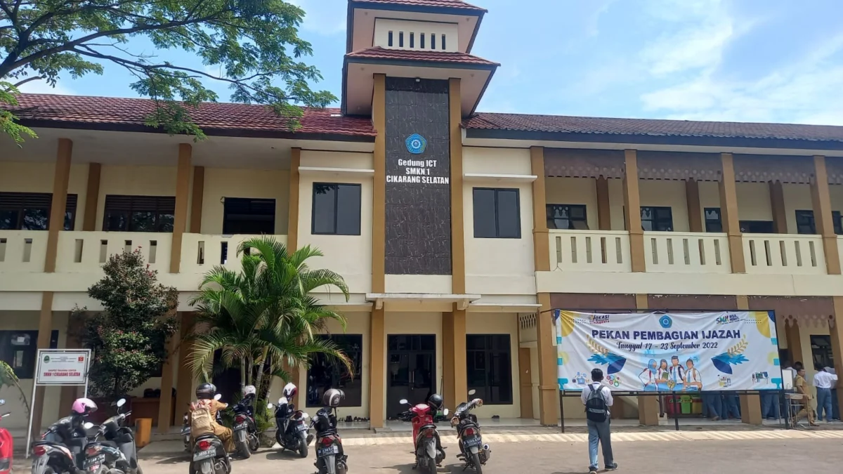 Ijazah Alumni SMKN 1 Cikarang Selatan Ditahan, Kepsek Ngakunya ada Miskomunikasi