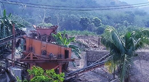 Alam Karawang Selatan Makin Rusak, Para Oknum Sibuk Cari Untung, Tambang Batu Ilegal Dibiarkan