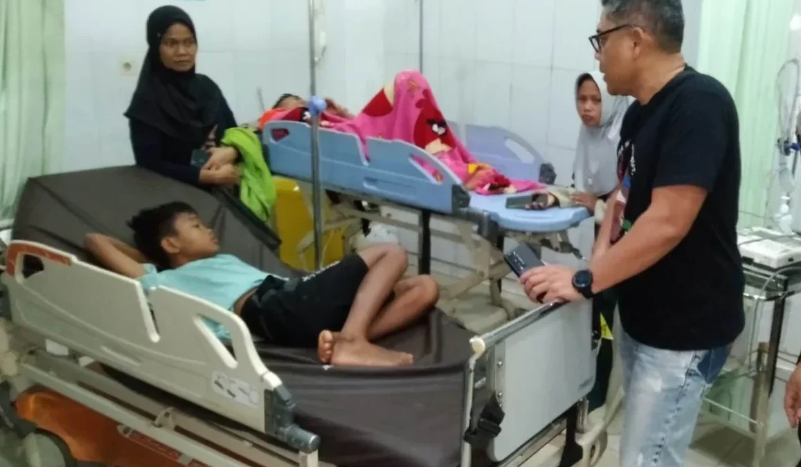 8 Anak di Jatiluhur Terimbas Sambaran Petir