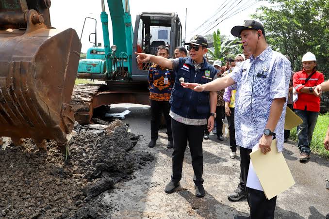 Dinas Sumber Daya Air Bina Marga dan Bina Konstruksi (DSDABMBK) tetap memfokuskan pembangunan infrastruktur dengan mempertimbangkan kemampuan keuangan daerah.