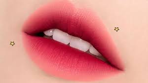 Tips Ombre Lips yang Bikin Kamu Cantik Seharian