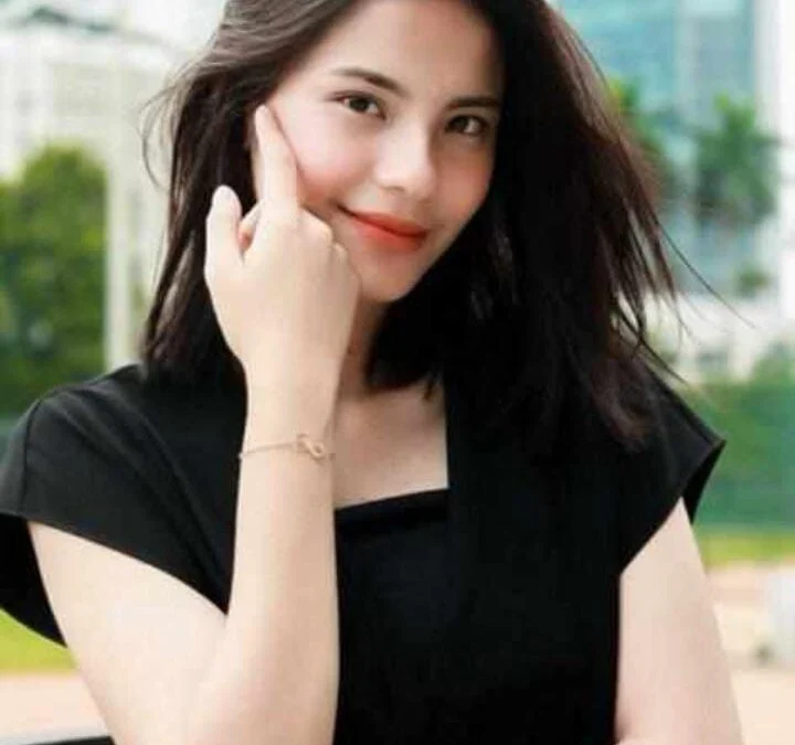 Yolanda Tamara Caleg DPR RI Tercantik dan Termuda PDIP