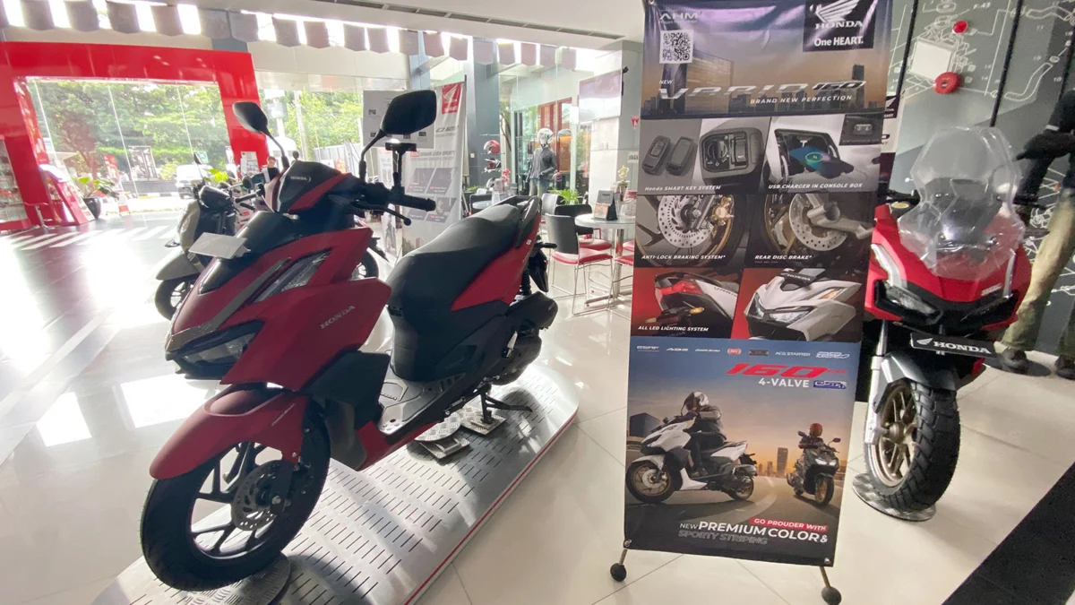 Mau beli Honda Vario 160?