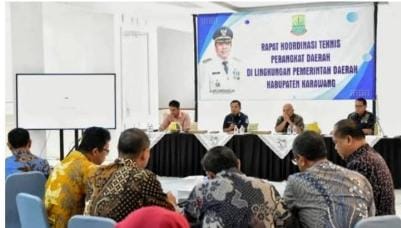 Bupati Aep Kumpulkan Para Kepala Dinas, Fokusnya Percepatan Pembangunan Karawang