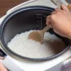 5 Tips Menghemat Listrik Rice Cooker, Anti Boncos Akhir Bulan