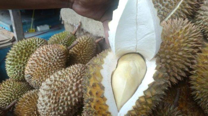 Kombinasi yang Harus Dihindari: Selamatkan Pencernaanmu dengan Menghindari Makanan dan Minuman yang Tidak Cocok Dikonsumsi Bersama Durian!