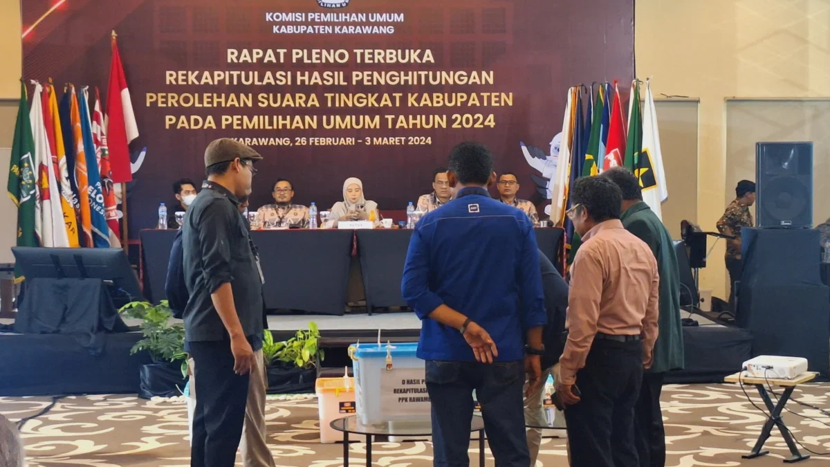 Komisi Pemilihan Umum (KPU) Kabupaten Karawang menggelar Rapat Pleno Terbuka